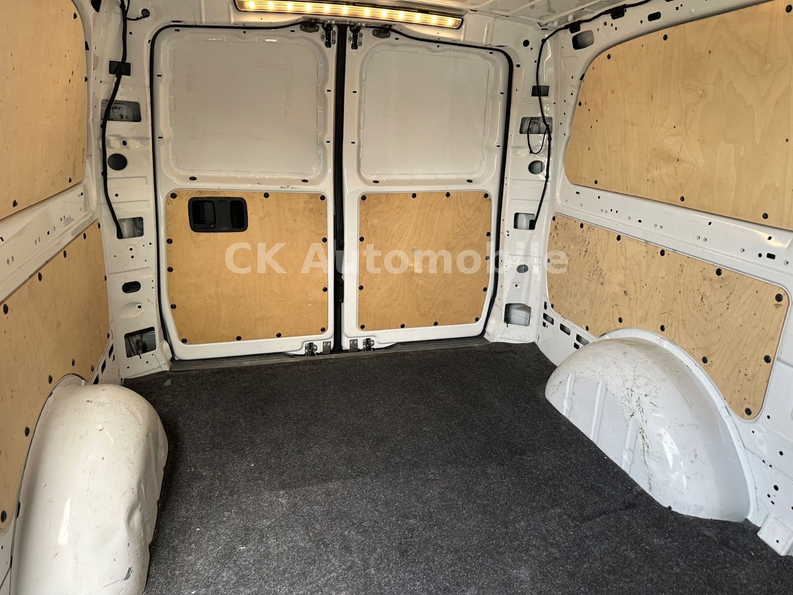 Fahrzeugabbildung Mercedes-Benz Vito Kasten 116 CDI RWD lang Autom./Klima/PDC