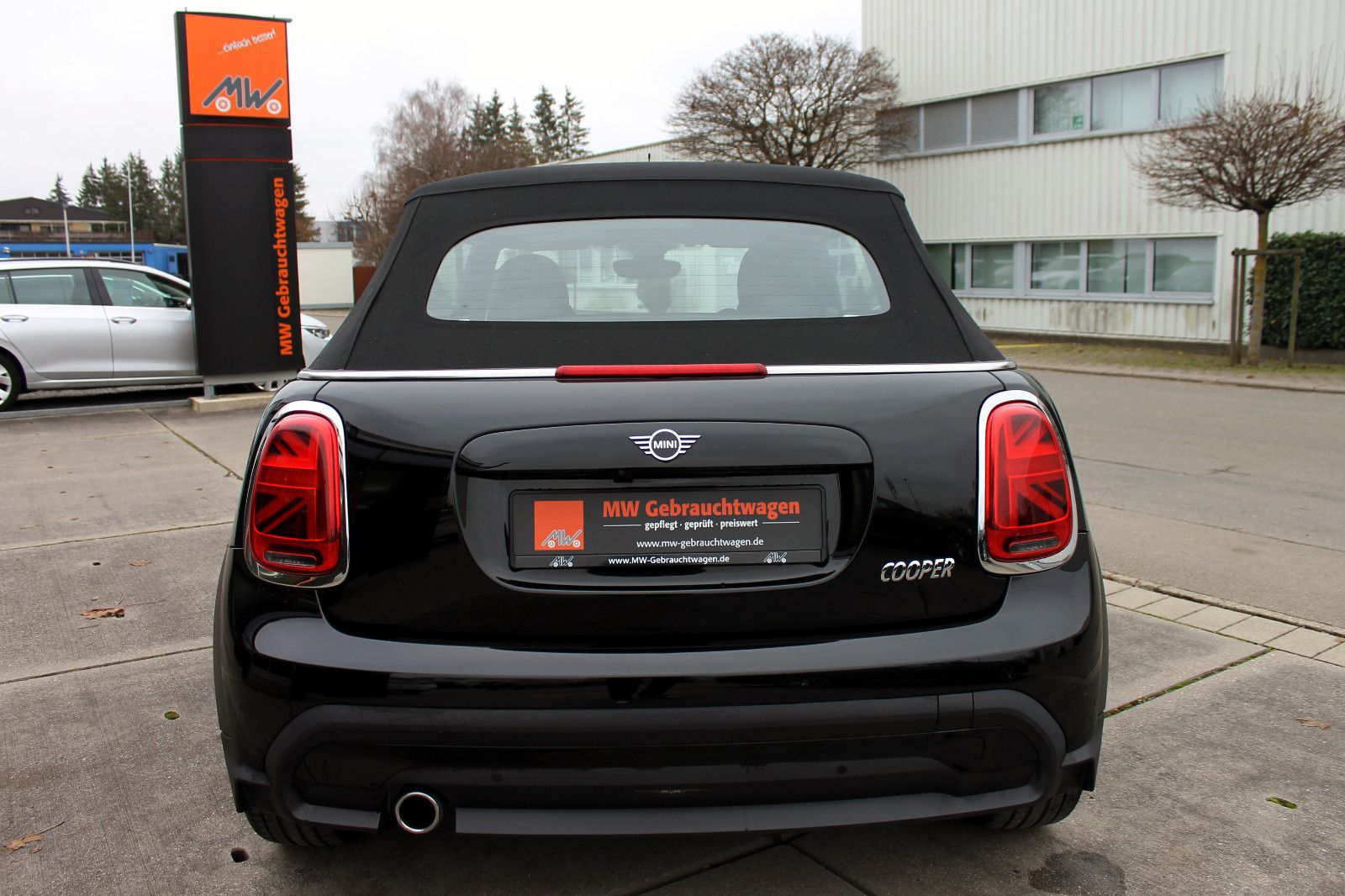 Fahrzeugabbildung MINI Cooper Cabrio Classic-Trim LED KAM PDC SHZ NAV