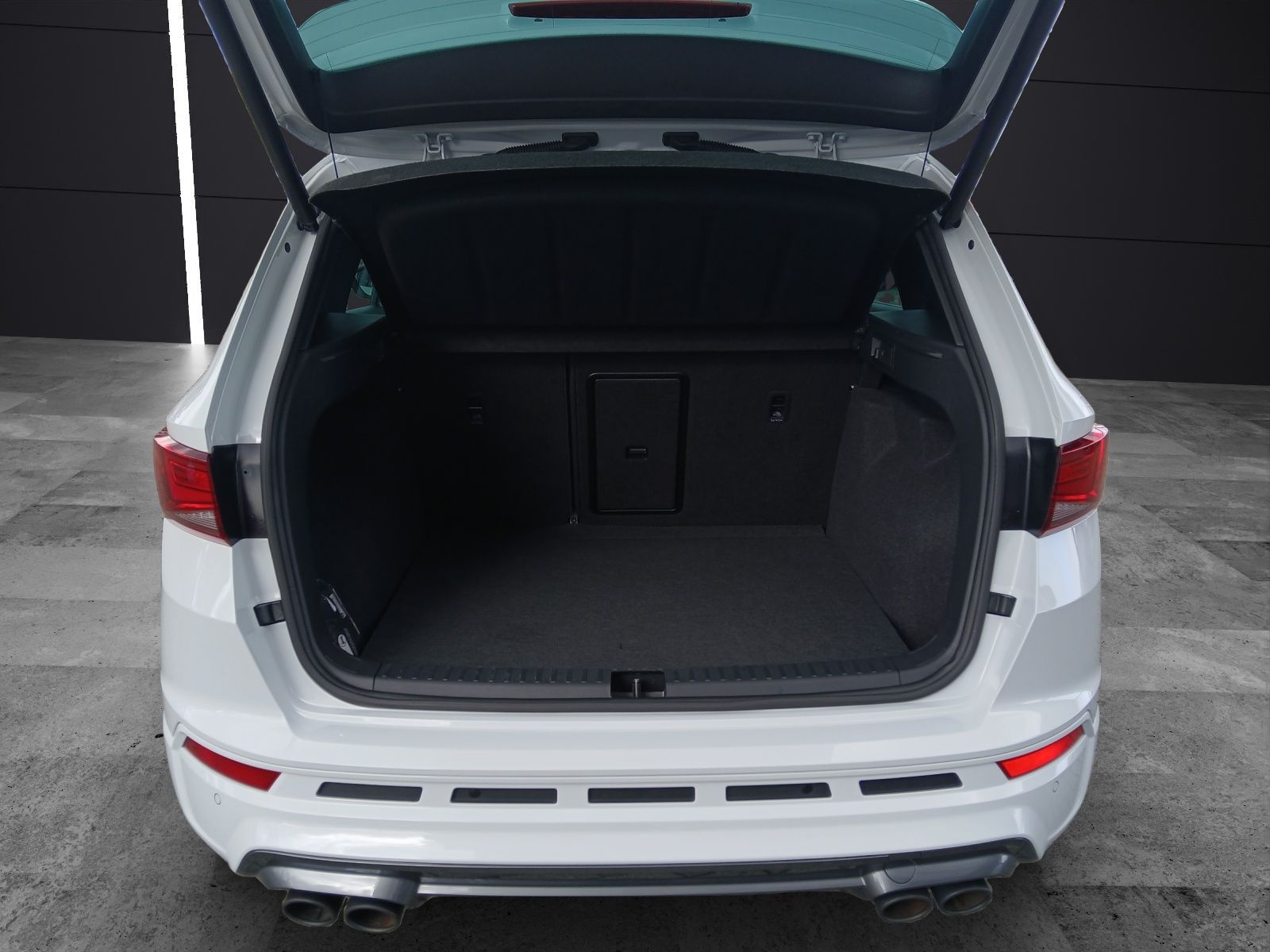 Fahrzeugabbildung CUPRA Ateca TSI DSG 4Drive LED AHK Navi AID ACC RFK be