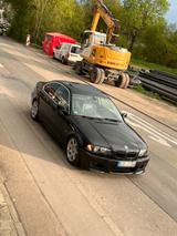 BMW E46 325CI Saphire Schwarz - BMW 325 aus 2001: Coupe