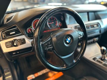 BMW 525 d *HeadUp*SoftClose*Navi*Xenon*