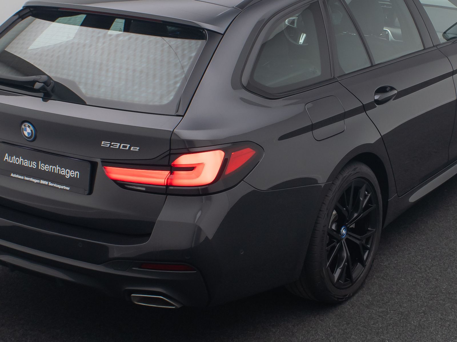 Fahrzeugabbildung BMW 530e M Sport Laser HUD DAB Komfort Alarm 19Zoll