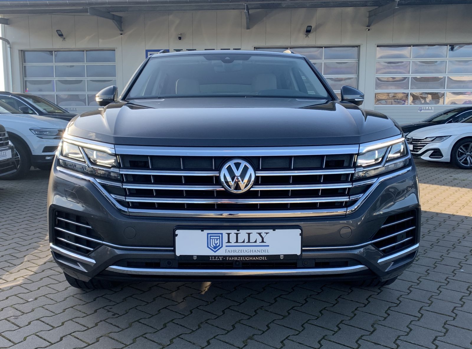 Fahrzeugabbildung Volkswagen Touareg 3.0 TDI*4Motion*AHK*HeadUp*SoftClose*Cam