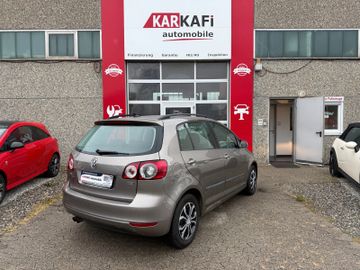 Volkswagen Golf - 6