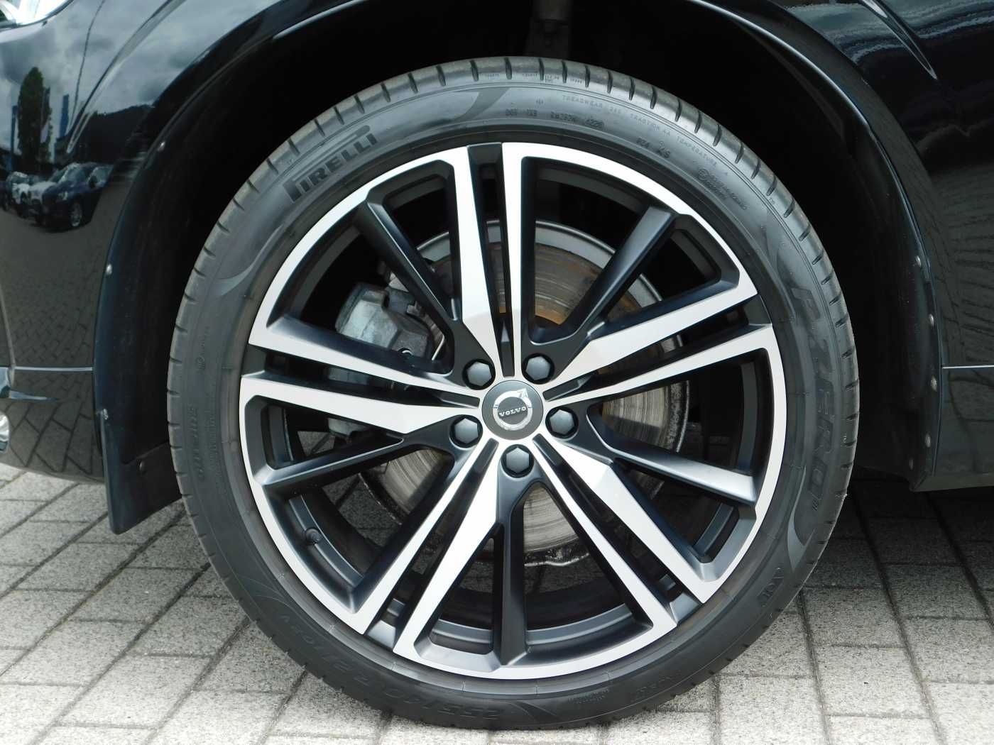 Fahrzeugabbildung Volvo XC60 Diesel B4 D AWD R-Design '21'-Zoll, AHK, PA