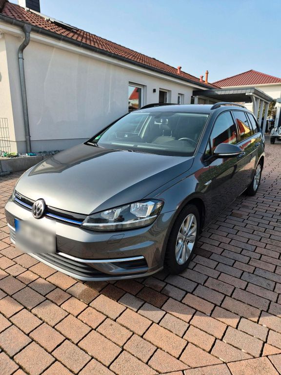 Image of Volkswagen Golf