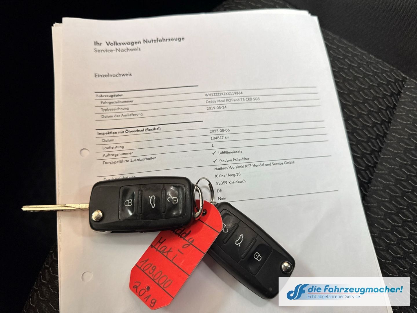 Fahrzeugabbildung Volkswagen Caddy Maxi Trendline BMT AHK Navi Mehrzonenklima