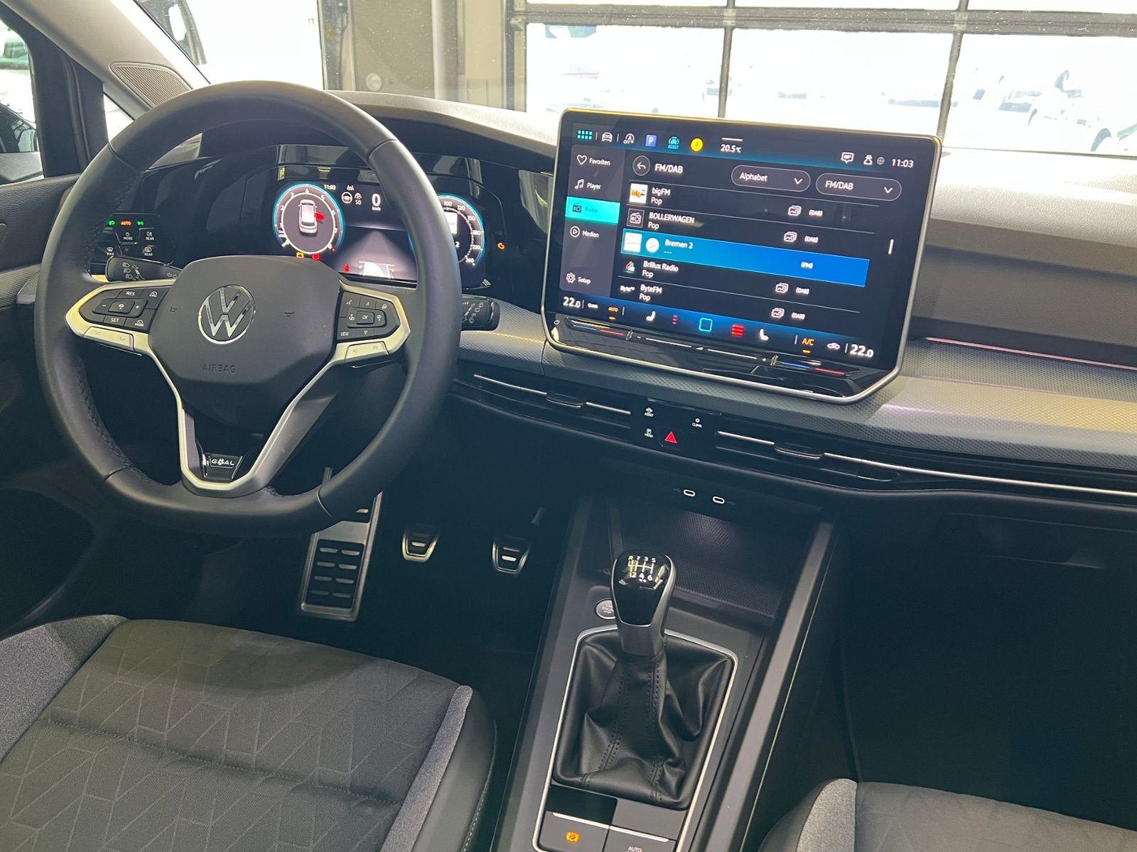 Fahrzeugabbildung Volkswagen Golf VIII GOAL 1.5 TSI *LED, App-Connect, 16'-LM