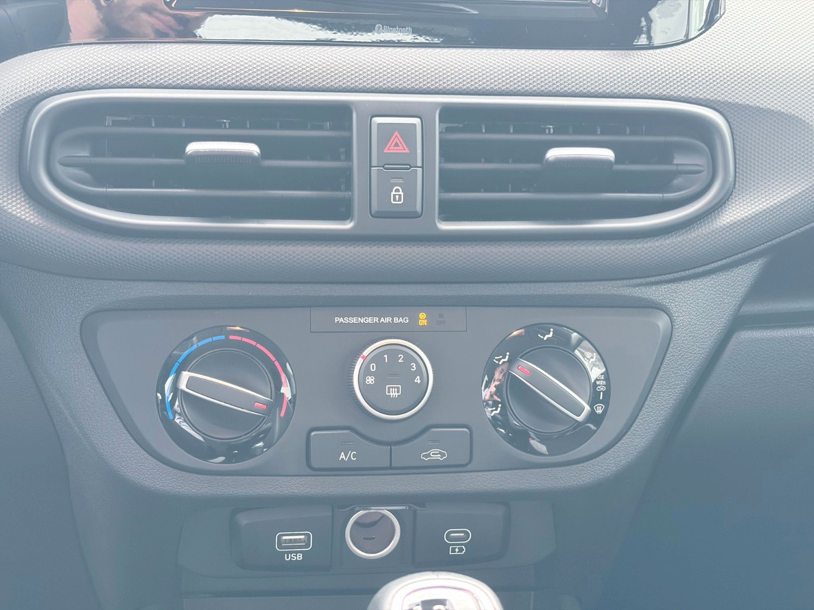 Fahrzeugabbildung Hyundai i10 Trend MY25 63PS Navi/SHZ/Allwetter!