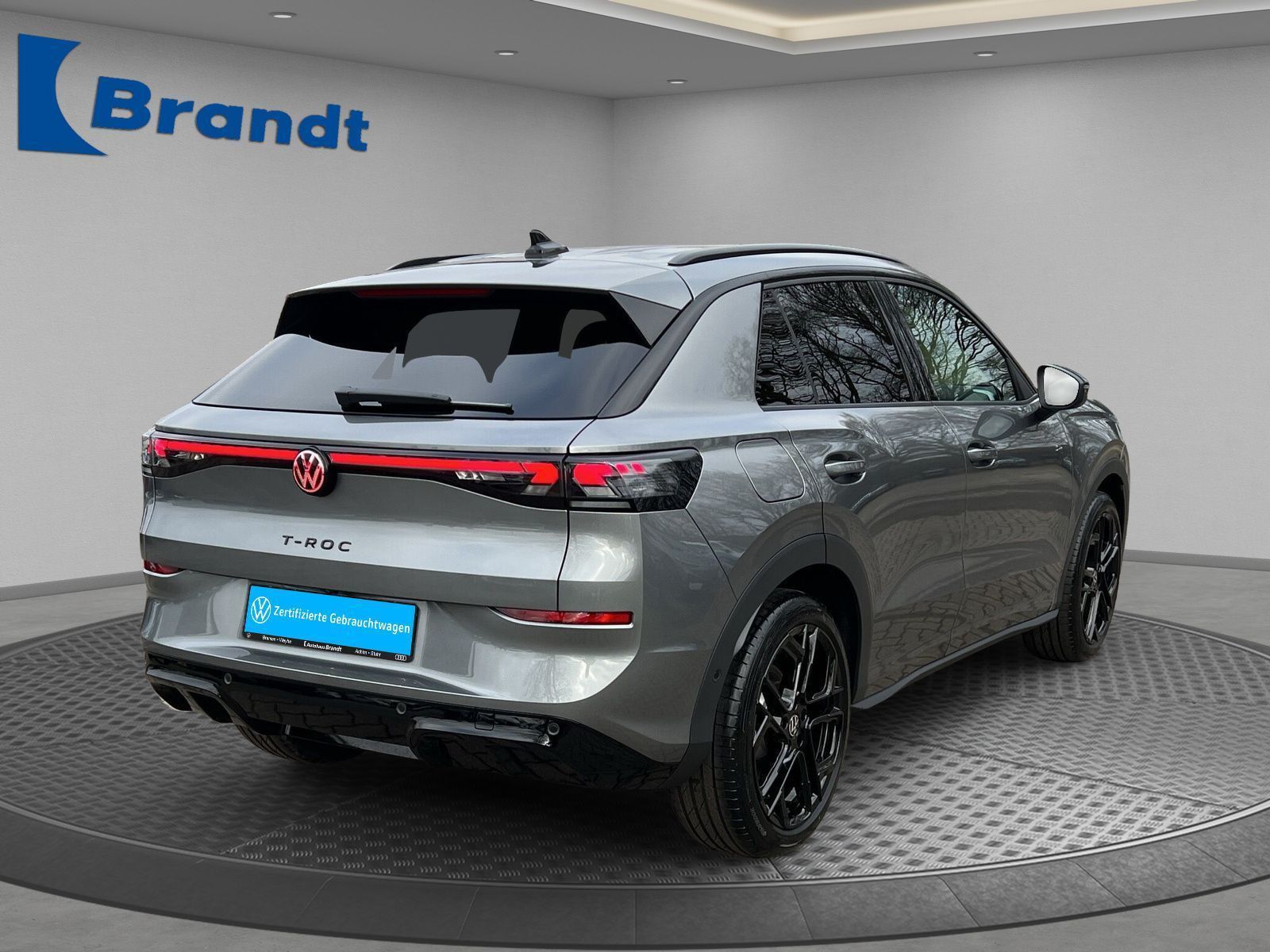 Volkswagen T-Roc 1.5 eTSI R-LINE DSG MATRIX KAMERA ACC AHK foto 3
