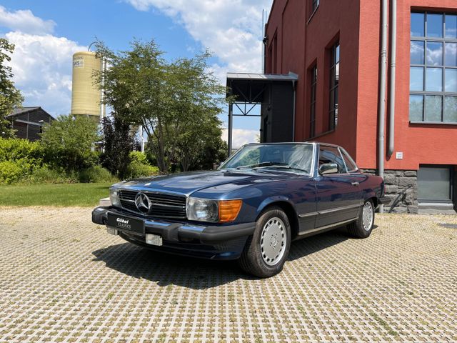 Mercedes-Benz 560 SL