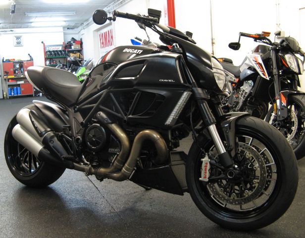 Ducati DIAVEL TOP ZUSTAND !