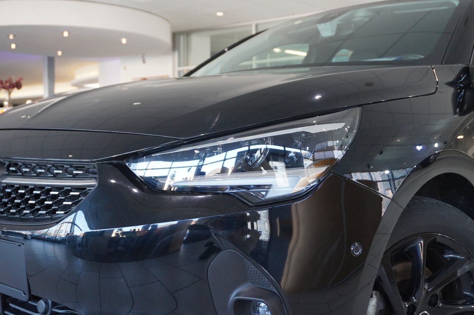 Fahrzeugabbildung Opel Corsa F 1.2 ELEGANCE NAVI/LED/KAMERA/SPORT/VIRT.