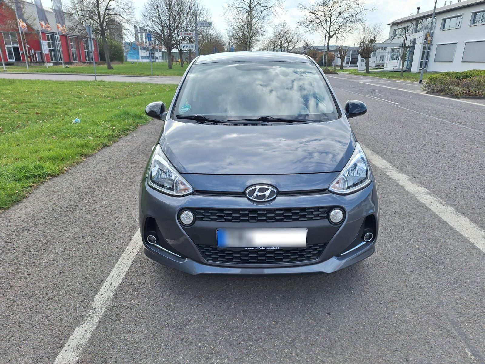 HYUNDAI i10
