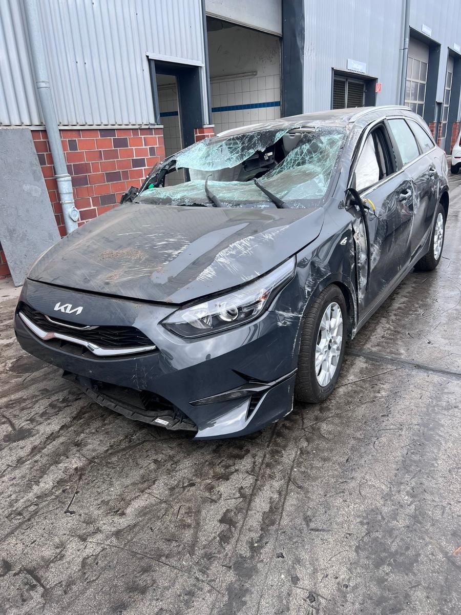 Kia pro cee'd / ProCeed