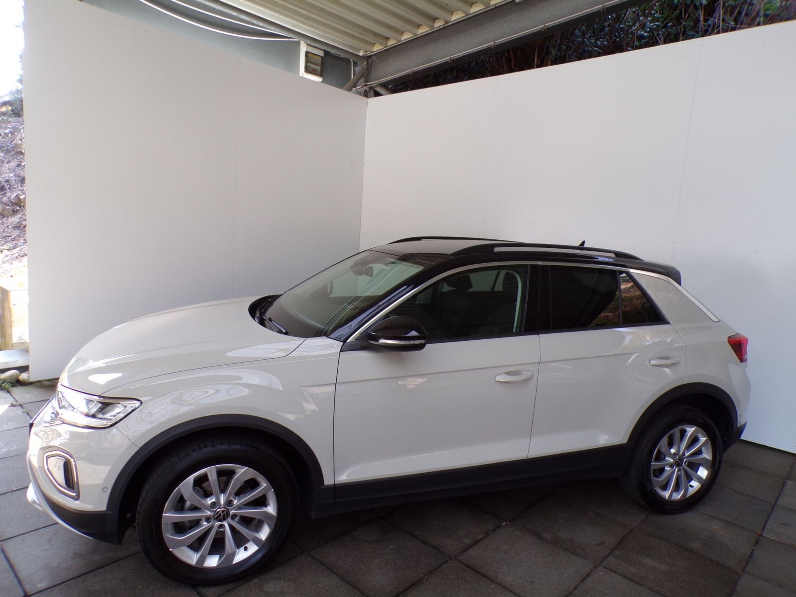 Volkswagen T-ROC 1.5 TSI STYLE NAVI LED'S AHK foto 5
