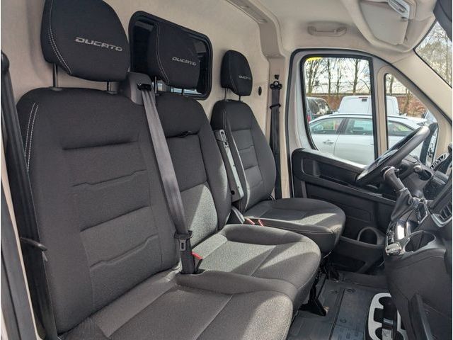 Fahrzeugabbildung Fiat Ducato Maxi Serie 8 35 L5H2 AT8 ,Kamera,Navi,