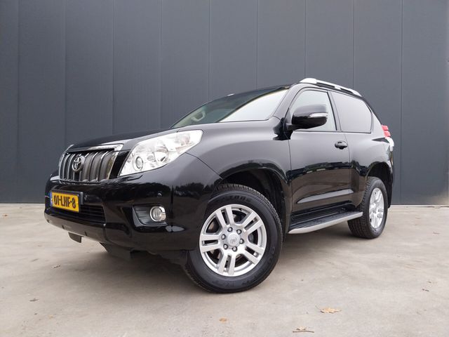 Toyota Land Cruiser 3.0 D-4D VX automatik kamera leder