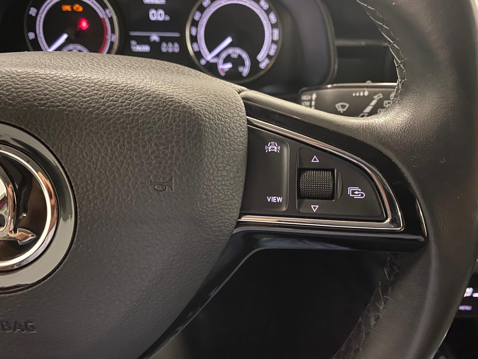 Fahrzeugabbildung SKODA Kamiq 1.5 TSI ACT Style AHK+APP+KLIMA+PDC+LED+++