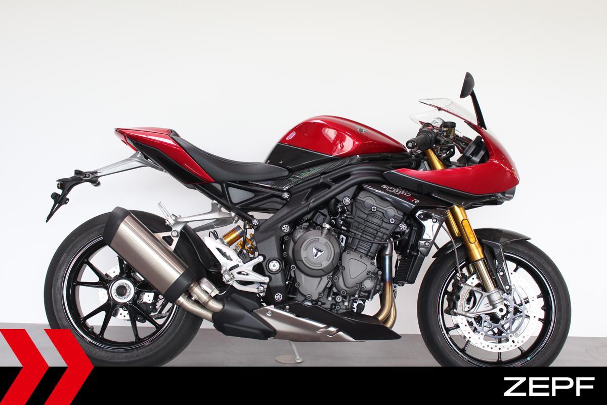 Triumph SPEED TRIPLE 1200 RR Neuwertiger Zustand!