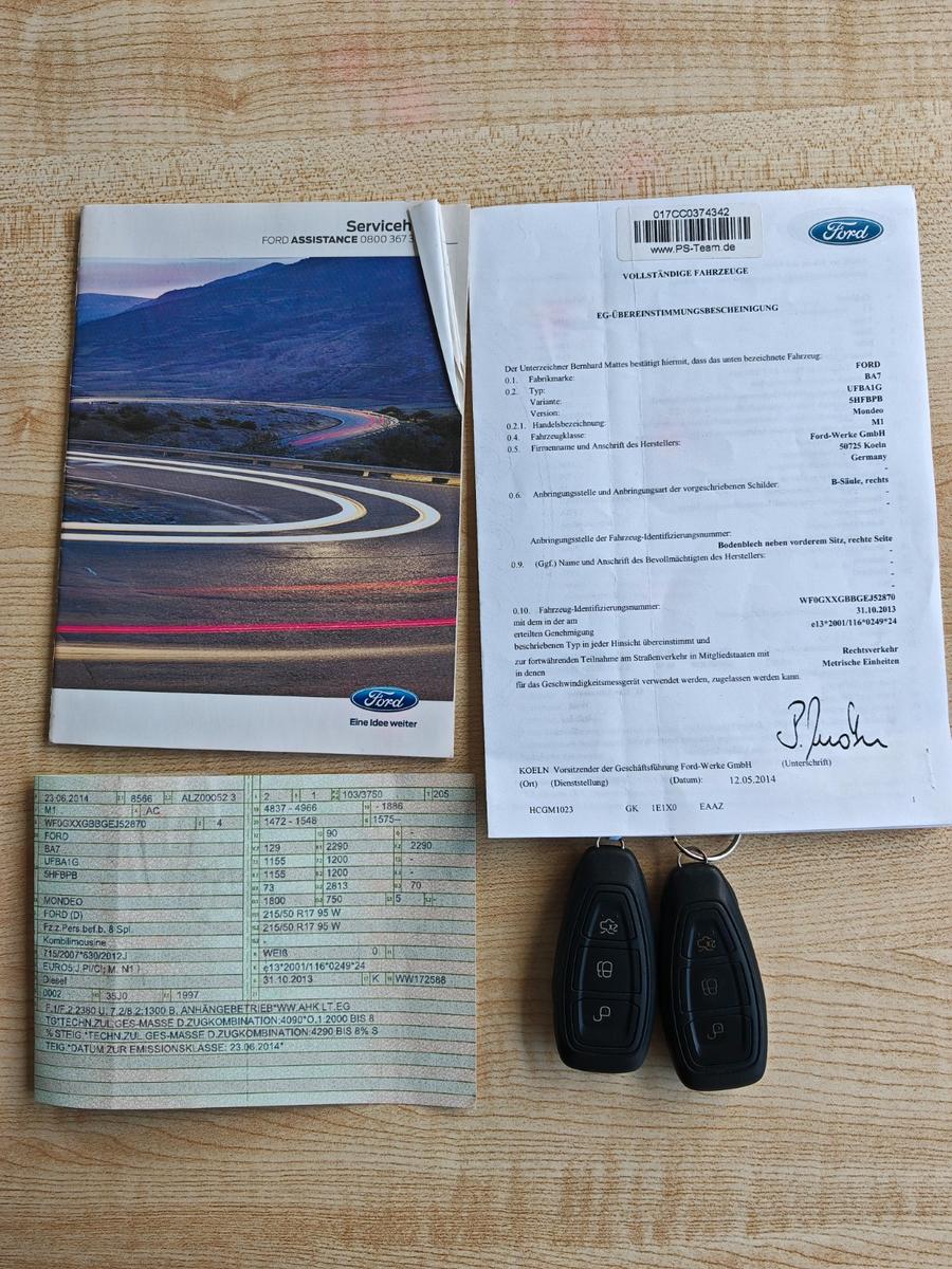 Ford Mondeo 2014 — photo 31