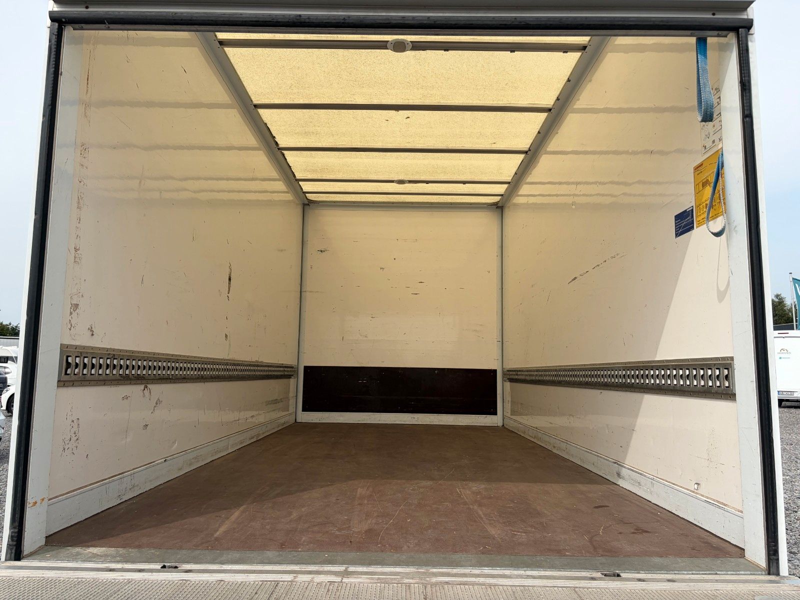 Fahrzeugabbildung Ford Transit Koffer 350 L4 Einzelkabine LBW