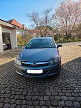 Opel Astra Coupé 1.8 16V / BJ2005 / TÜV 11-27 - Opel Astra Coupé 16v coup mit Benzin-Antrieb
