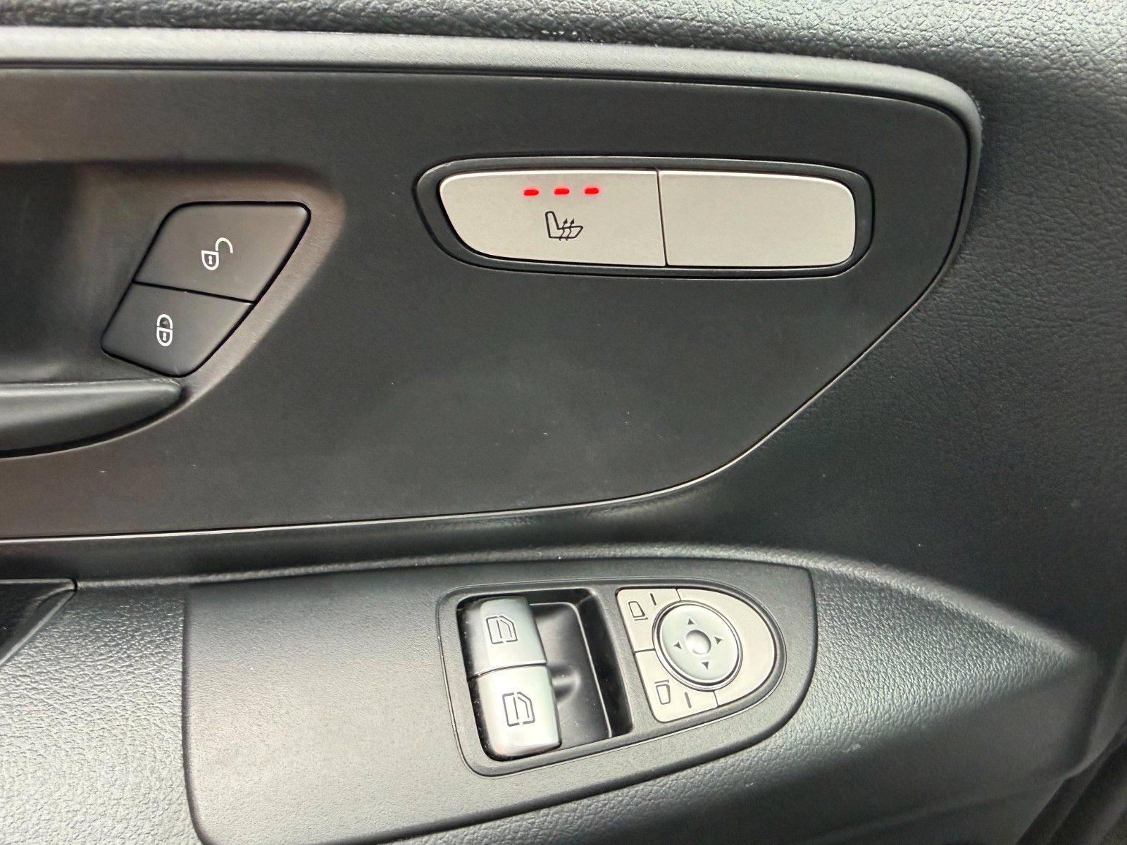 Fahrzeugabbildung Mercedes-Benz Vito 116 CDI 9G Tourer Extral AHK2,5to 2xKlima