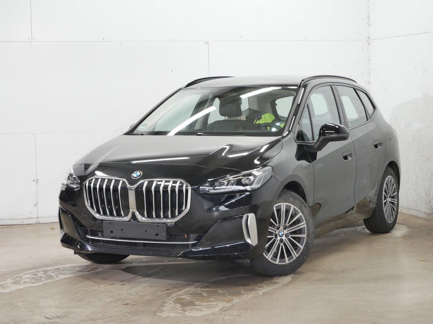 BMW 220i Active Tourer Luxury Step*Head-up*DrivAss+*