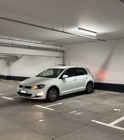 Volkswagen Golf 1.6 TDI BMT ALLSTAR ALLSTAR