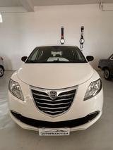 Lancia Ypsilon 1.2 69 CV 5 porte S&S Silver - Lancia Ypsilon aus 2013