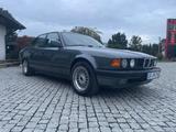 BMW 730 - BMW 730 aus 1988