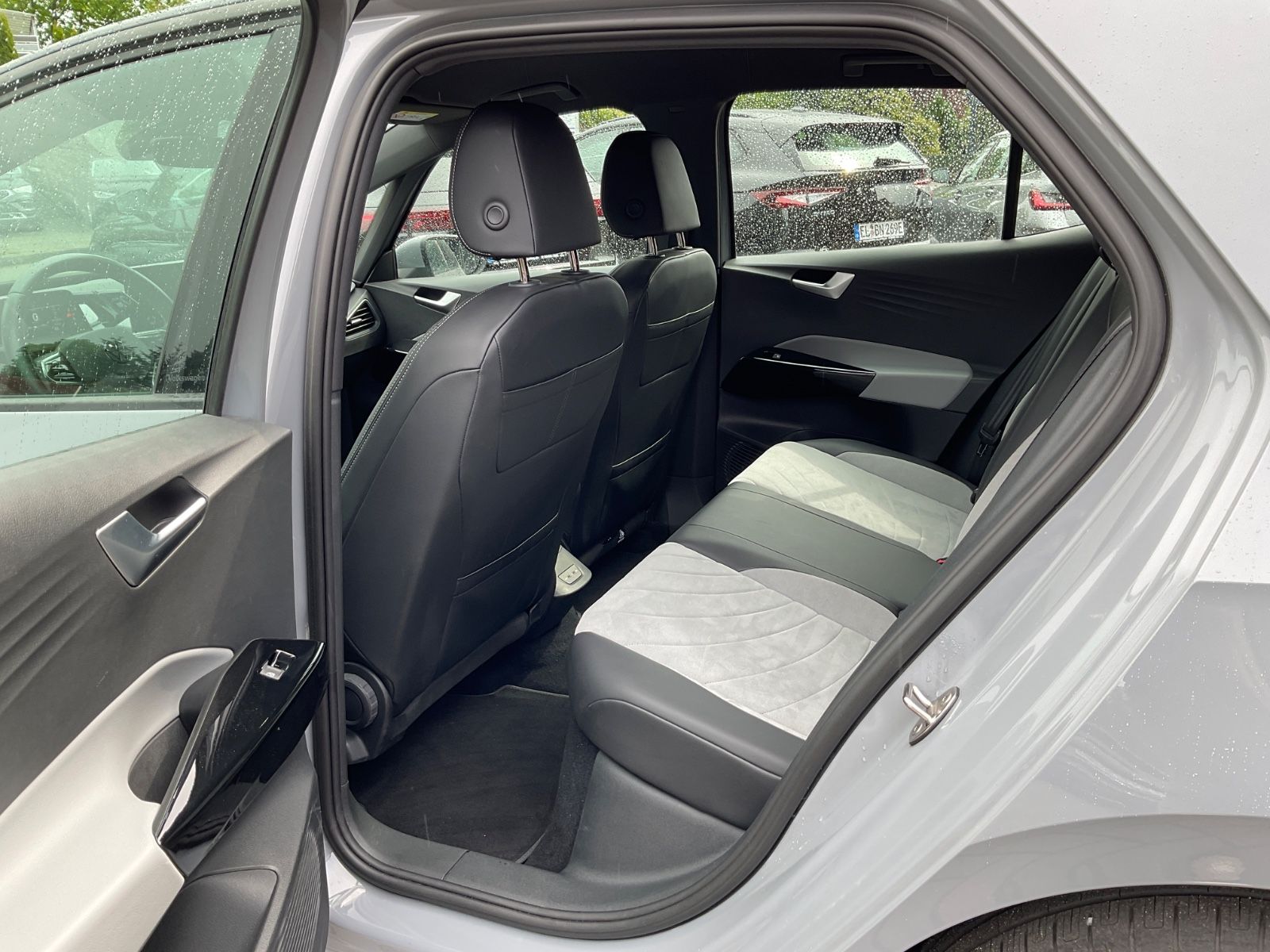 Fahrzeugabbildung Volkswagen ID.3 Pro 62 kWh 150 kW,Navi,StzHeizung,LED,Carpl