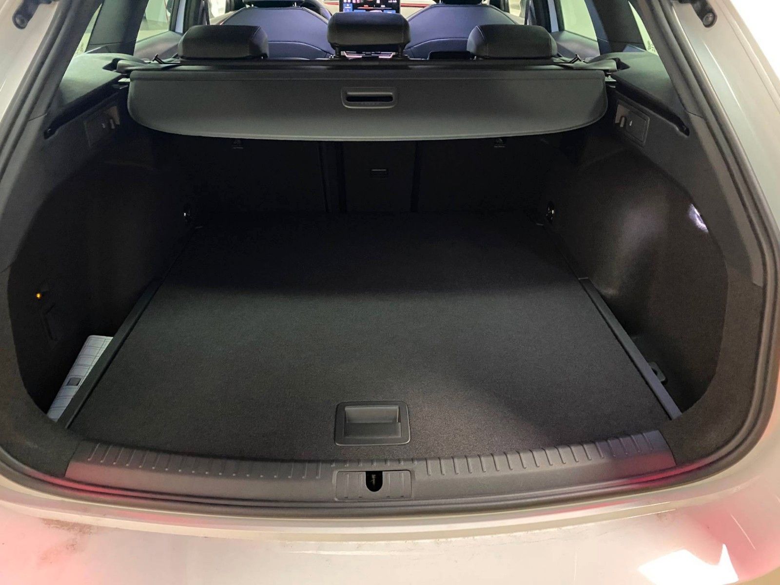 Fahrzeugabbildung CUPRA Leon ST 1.5 eTSI DSG FACELIFT mild HYBRID+AHK+++