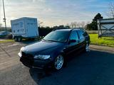 BMW E46 330i Touring - BMW 330 aus 2003: 330i