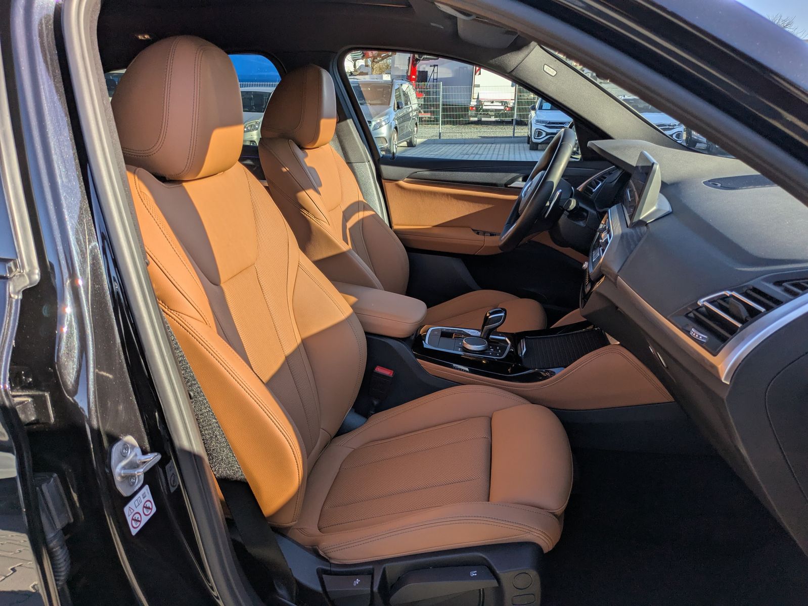 Fahrzeugabbildung BMW X4 xDrive 30 d M-Sport MATRIX*PANO*NAVI PRO*21"