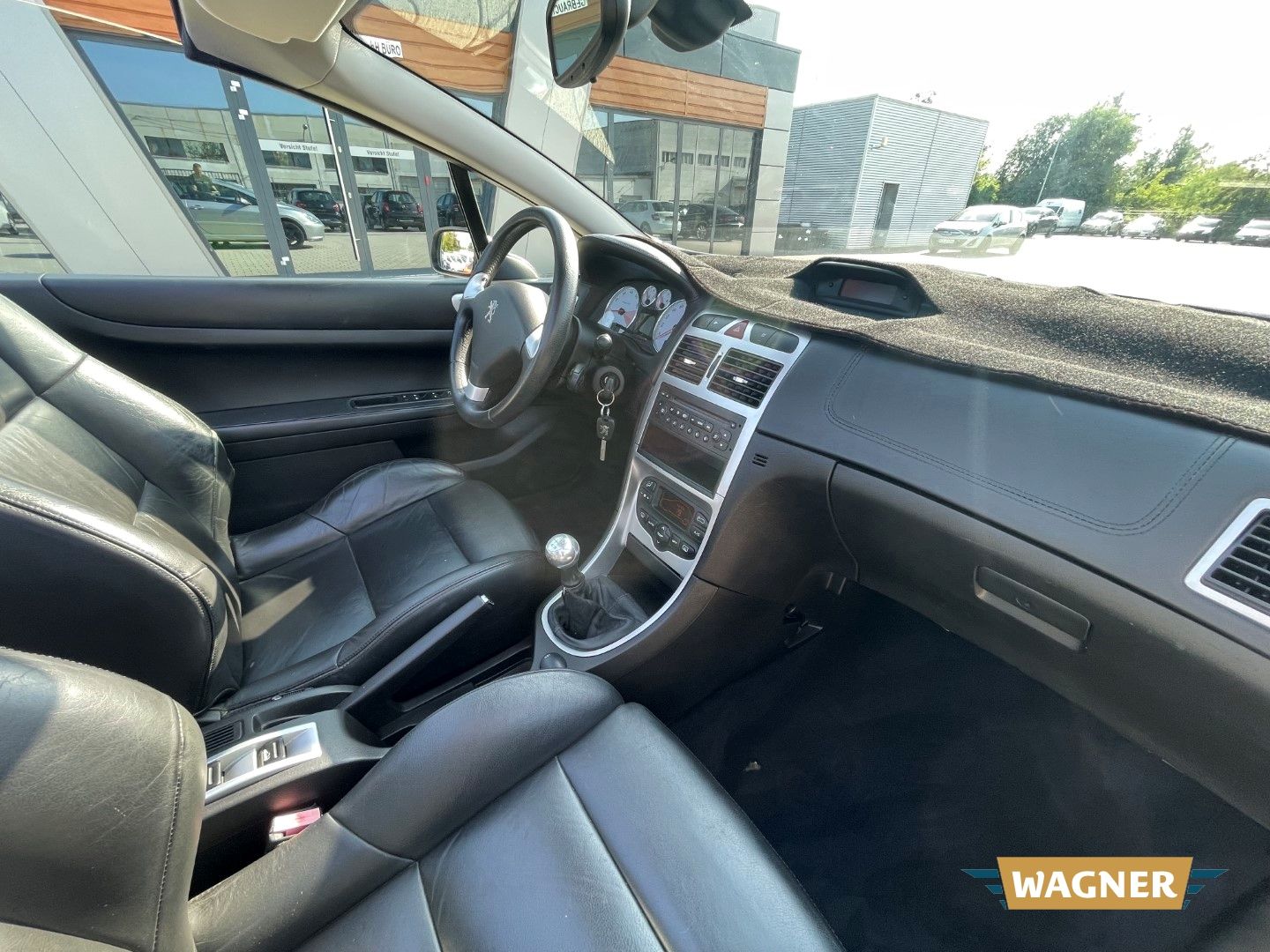 Fahrzeugabbildung Peugeot 307 CC Cabrio-Coupe 2.0 Klimaautomatik