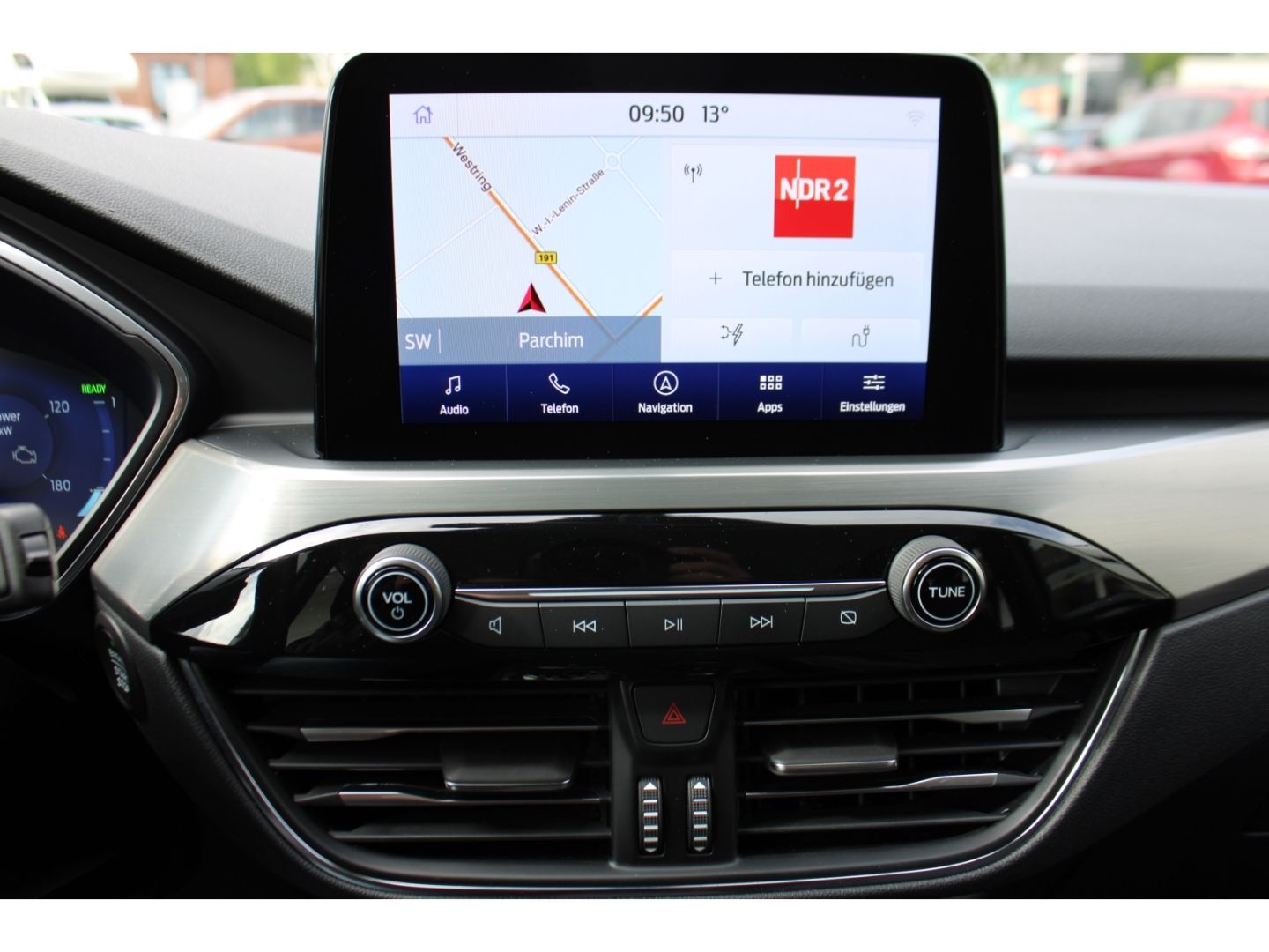 Fahrzeugabbildung Ford Kuga Plug-In Hybrid PHEV Titanium Automatik Navi