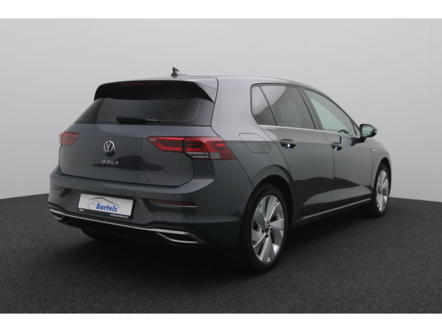 Fahrzeugabbildung Volkswagen Golf VIII 2.0 TDI DSG Style ACC Memory