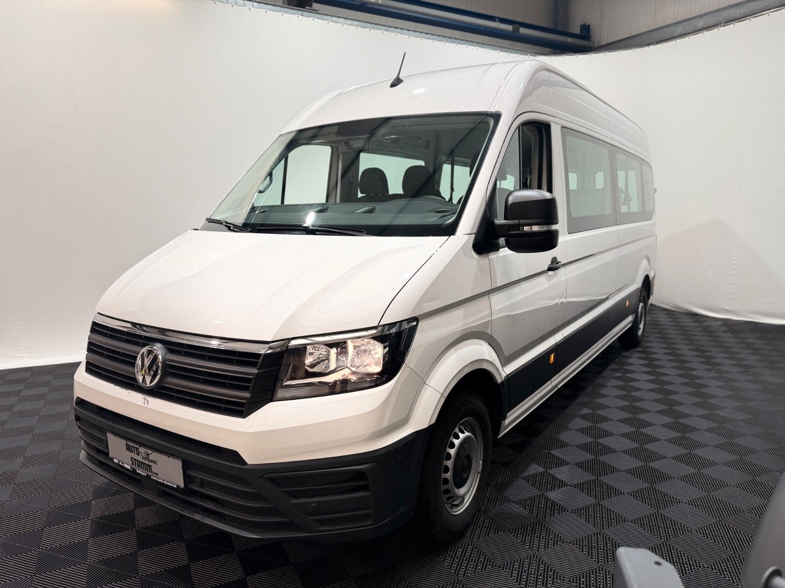 Fahrzeugabbildung Volkswagen Crafter 35 LH-Behindertengerecht-Rampe-Liftachse