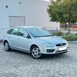 Ford Focus 1,6 Ti-VCT Ghia / 82.000 km / TOP ZUSTAND! - Ford Focus aus 2006: 1.6