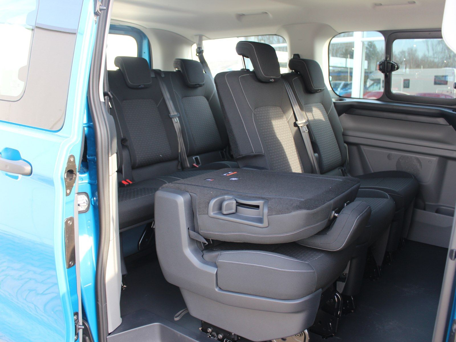 Fahrzeugabbildung Ford Transit Custom E 340 L1 RWD Trend