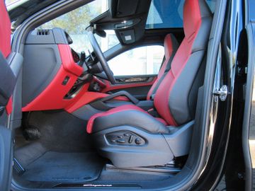 Porsche Cayenne - 5