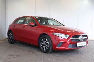 Mercedes-Benz A 180 MBUX+LANE+KAM+NAVI+PANO+ALU