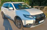 Mitsubishi Outlander 2.2 DI-D 4WD. 8fach bereift TOP!