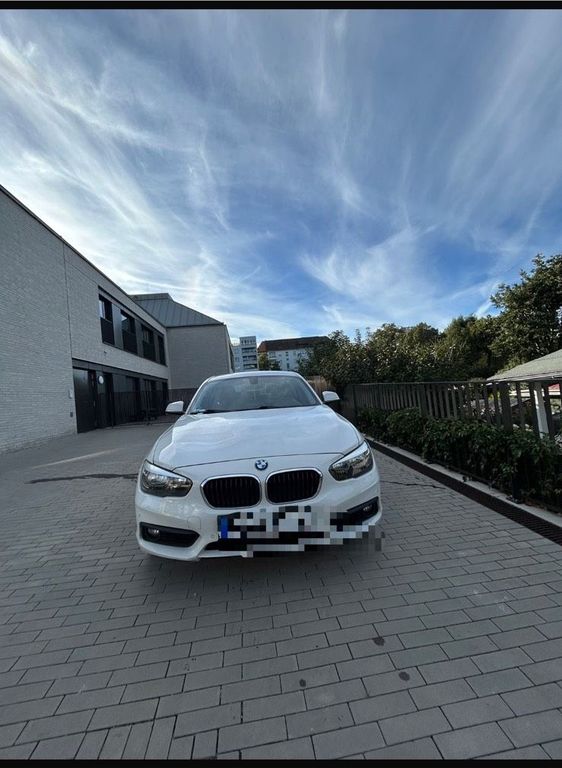 Image of BMW 120