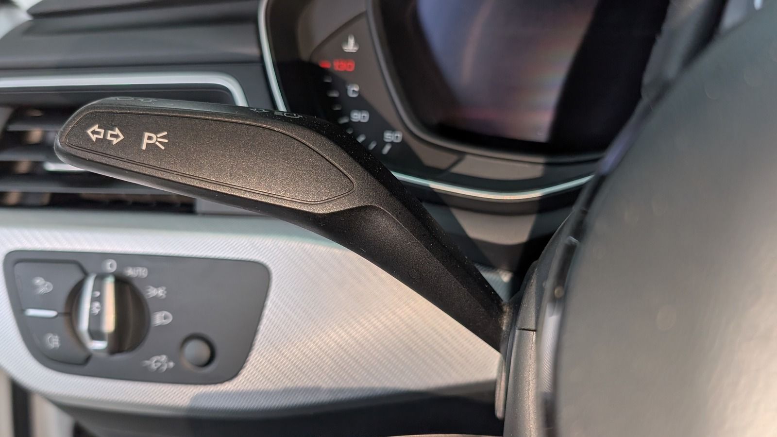 Fahrzeugabbildung Audi A4 Avant 35 TDI sport S-tronic LED * Navi
