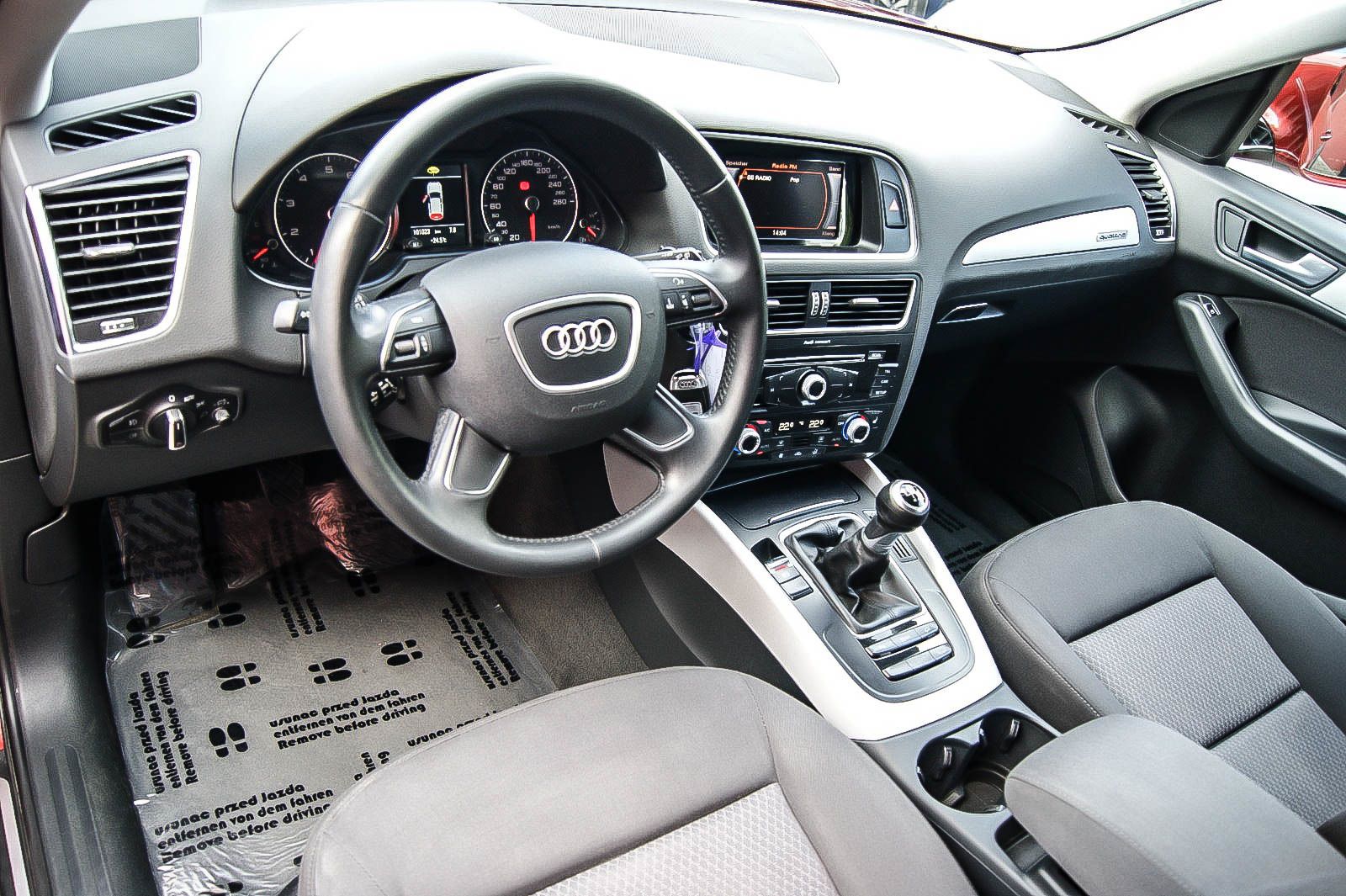 Fahrzeugabbildung Audi Q5 2.0 TFSI quattro Offroad XENON ANHÄNGERKUPPLG