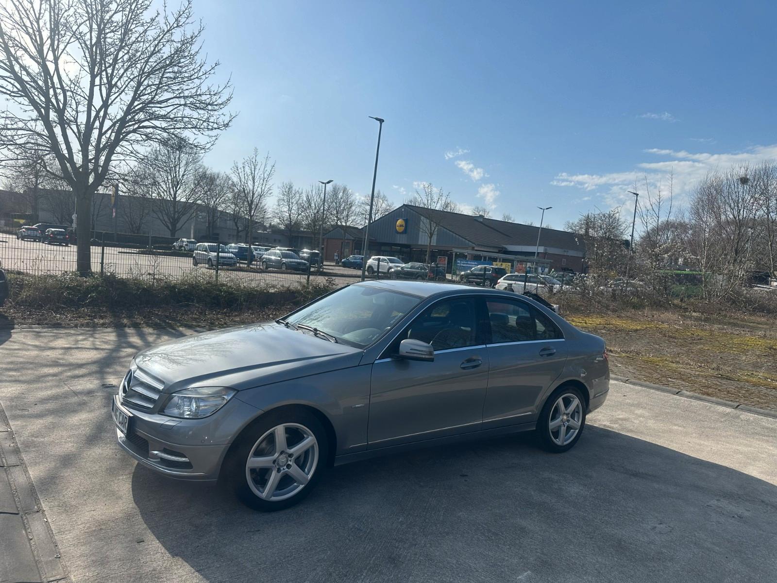 Mercedes-Benz C 180 CGI BlueEfficiency* Automatik* Avantgarde
