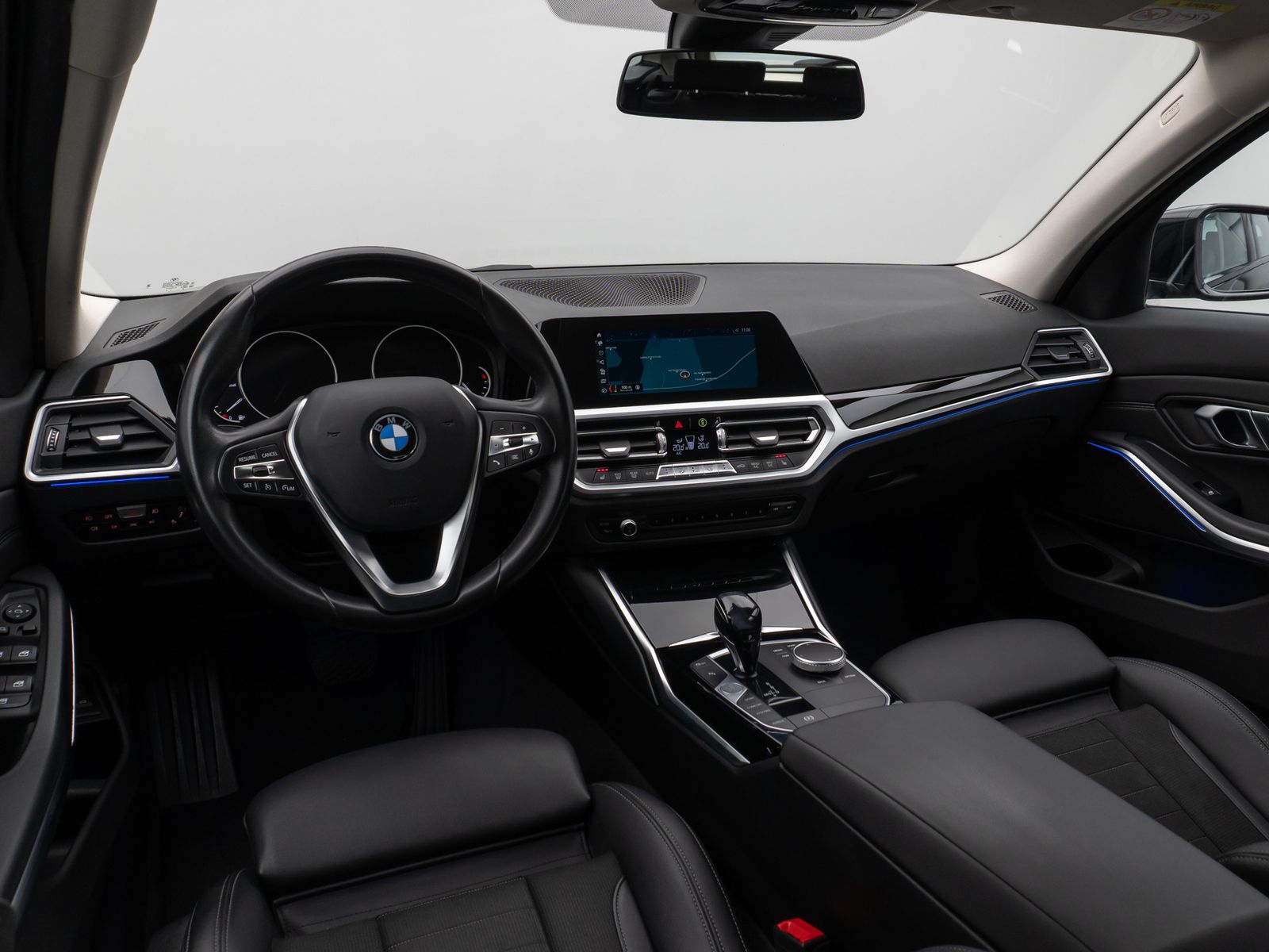 Fahrzeugabbildung BMW 320d Sport Line LED PDC Geschwindigk Indivibual